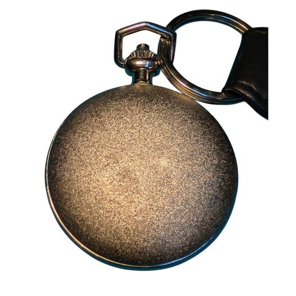 Red Enamel Dodge Hinged Pocket Watch w Snap Hook - Working - Collectable - Picture 5 of 6